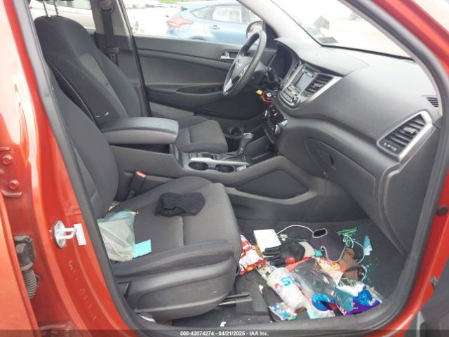 KM8J23A46HU387316 Hyundai TUCSON SE