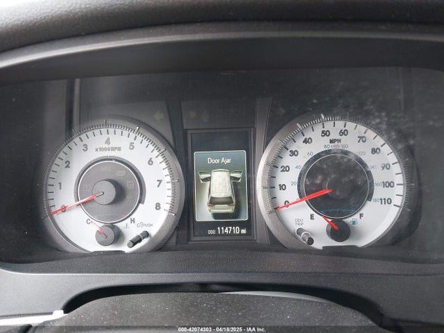 5TDXZ3DC2HS813813 Toyota Sienna Se Premium 8 Passenger