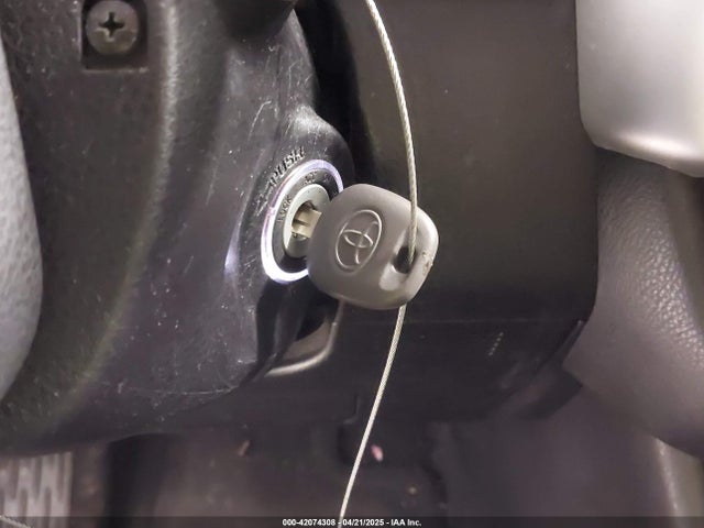 5TDZKRFH8GS158614 Toyota Highlander Le Plus V6