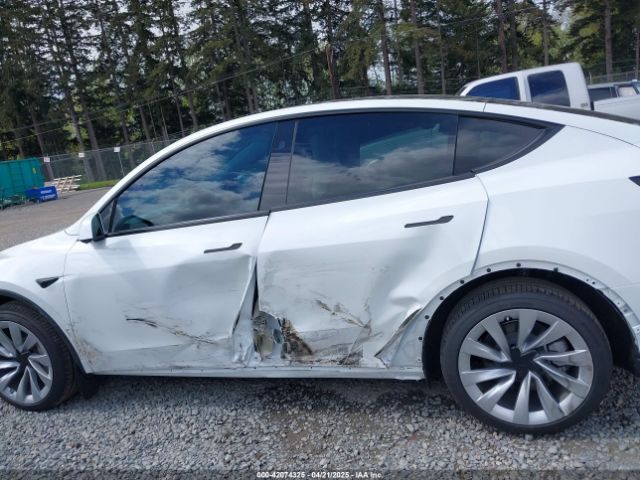 7SAYGDEE7TF331404 Tesla Model Y Long Range/long Range Launch Series