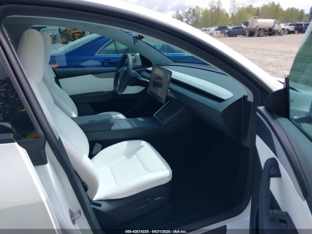 7SAYGDEE7TF331404 Tesla Model Y Long Range/long Range Launch Series