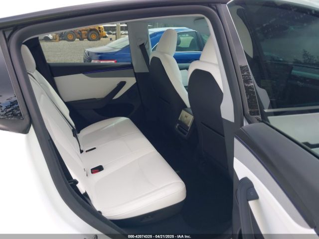 7SAYGDEE7TF331404 Tesla Model Y Long Range/long Range Launch Series