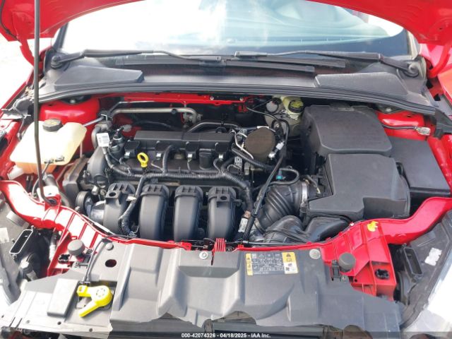1FADP3K25FL233415 Ford FOCUS SE