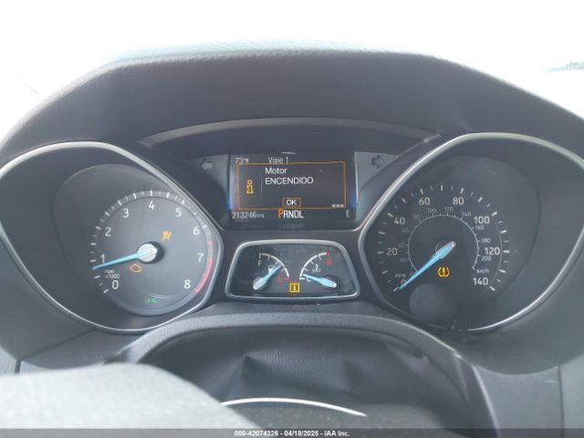 1FADP3K25FL233415 Ford FOCUS SE