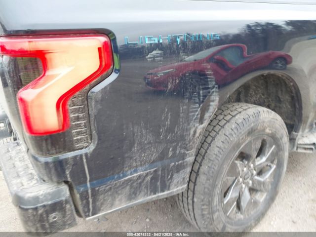 1FTVW1EV3PWG21724 Ford F-150 Lightning Lariat