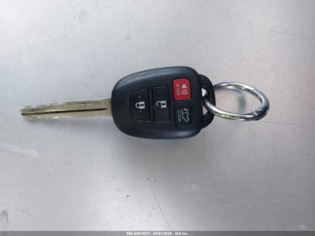 2T3RFREV6GW459313 Toyota Rav4 Xle