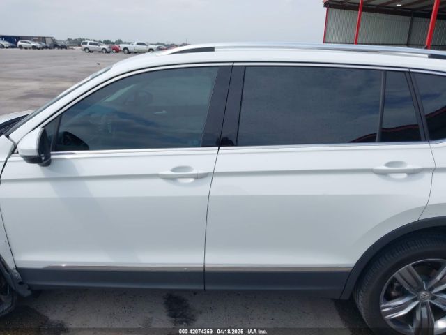 3VV3B7AX4LM032609 Volkswagen Tiguan 2.0t Se/2.0t Se R-line Black/2.0t Sel
