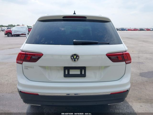 3VV3B7AX4LM032609 Volkswagen Tiguan 2.0t Se/2.0t Se R-line Black/2.0t Sel