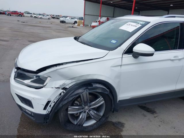3VV3B7AX4LM032609 Volkswagen Tiguan 2.0t Se/2.0t Se R-line Black/2.0t Sel