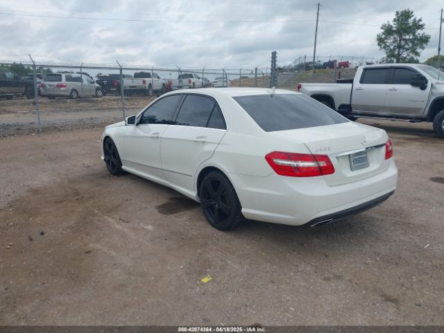 2011 MERCEDES-BENZ E 350 WDDHF5GB1BA391006 Photo 2
