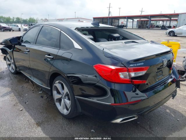 1HGCV2F98JA010935 Honda Accord Touring 2.0t