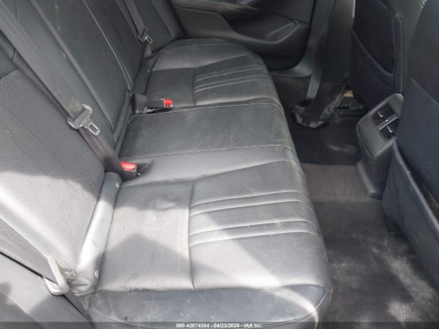 1HGCV2F98JA010935 Honda Accord Touring 2.0t