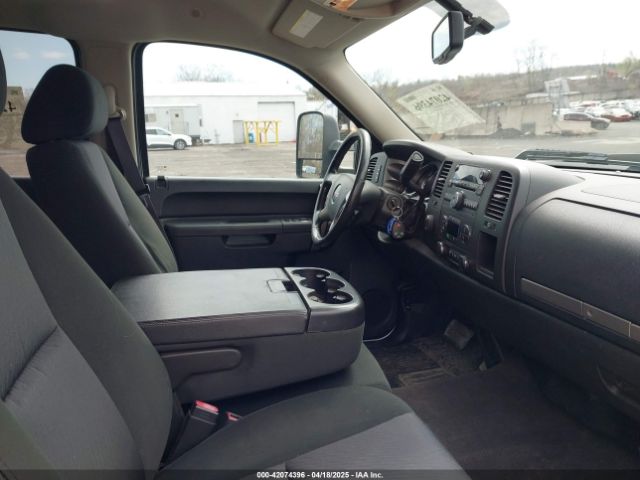 1GT120CG4EF102932 GMC Sierra 2500hd Sle