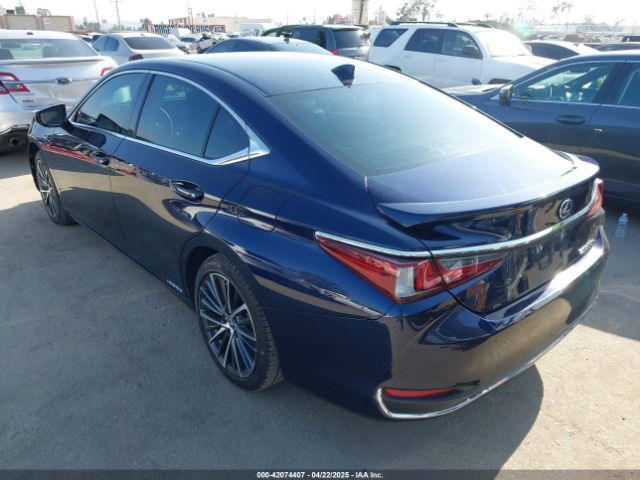 58ADA1C11NU021100 Lexus ES 300H