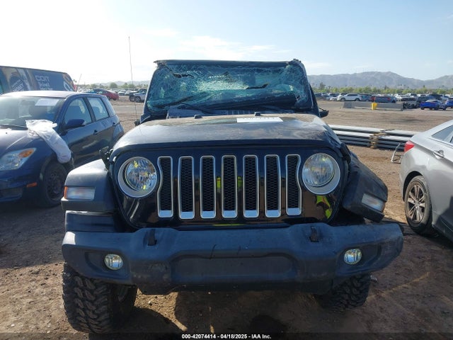 1C4HJXDGXKW638885 Jeep 2019
