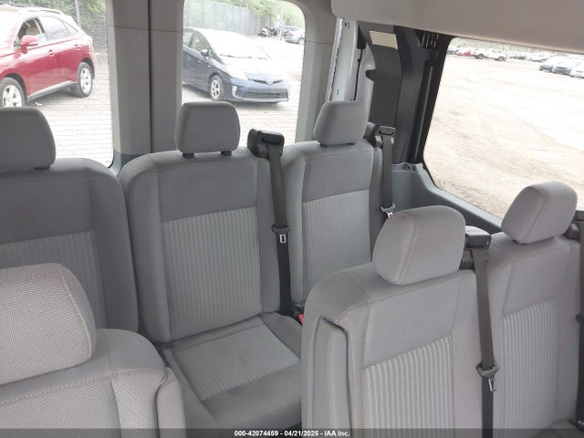 1FMZK1CM8HKA67270 Ford Transit-150 Xlt
