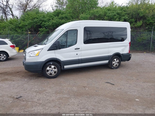 1FMZK1CM8HKA67270 Ford Transit-150 Xlt