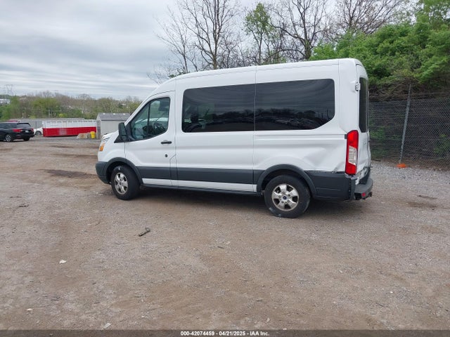 1FMZK1CM8HKA67270 Ford Transit-150 Xlt