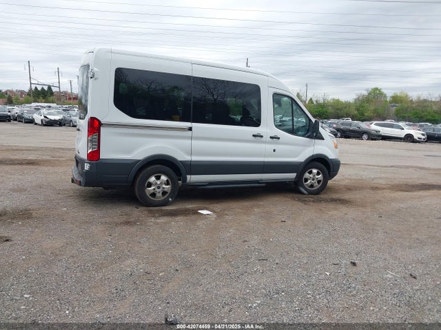 1FMZK1CM8HKA67270 Ford Transit-150 Xlt