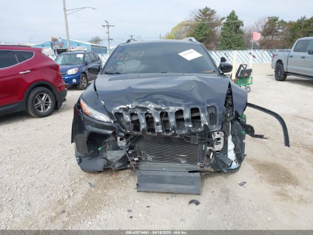 1C4PJMCB6FW527448 Jeep Cherokee Latitude