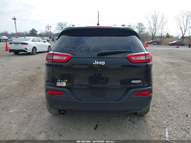 1C4PJMCB6FW527448 Jeep Cherokee Latitude