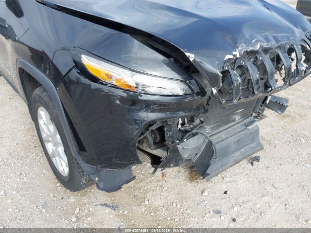 1C4PJMCB6FW527448 Jeep Cherokee Latitude