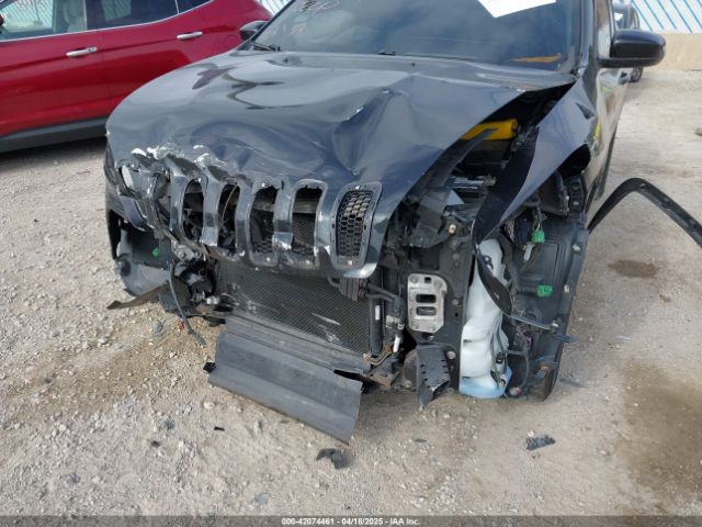1C4PJMCB6FW527448 Jeep Cherokee Latitude