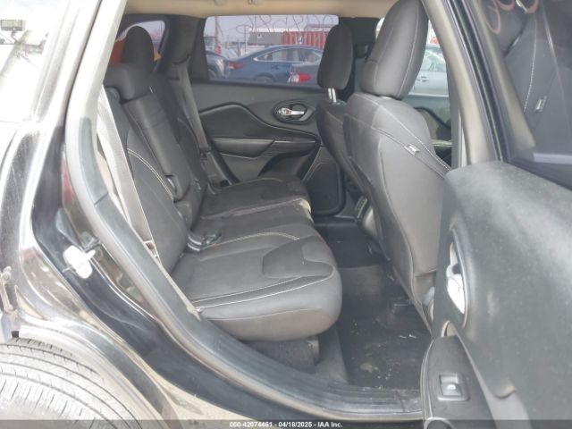 1C4PJMCB6FW527448 Jeep Cherokee Latitude