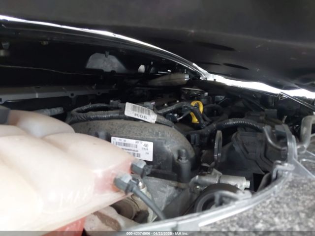 1FADP3F24JL245901 Ford FOCUS SE