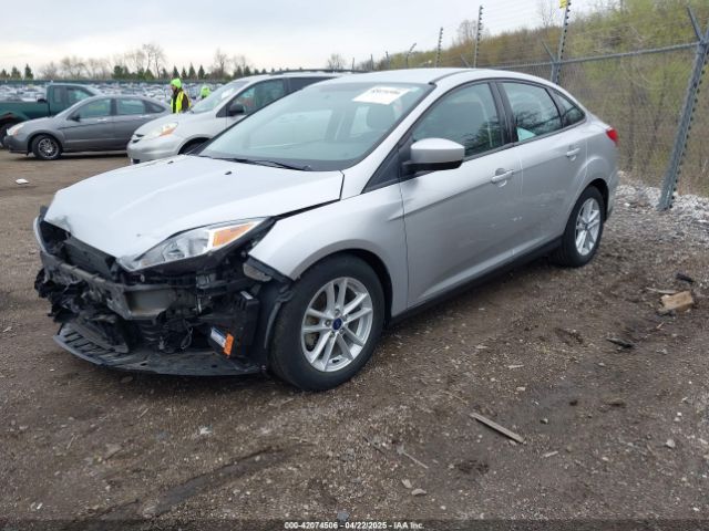 1FADP3F24JL245901 Ford FOCUS SE