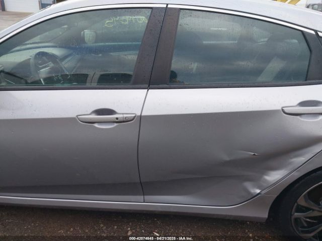 2HGFC2F81KH532366 Honda Civic Sport