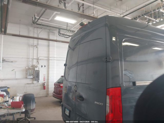 WD4PF0CD1KT004884 Mercedes-Benz Sprinter 2500 High Roof V6/standard Roof V6