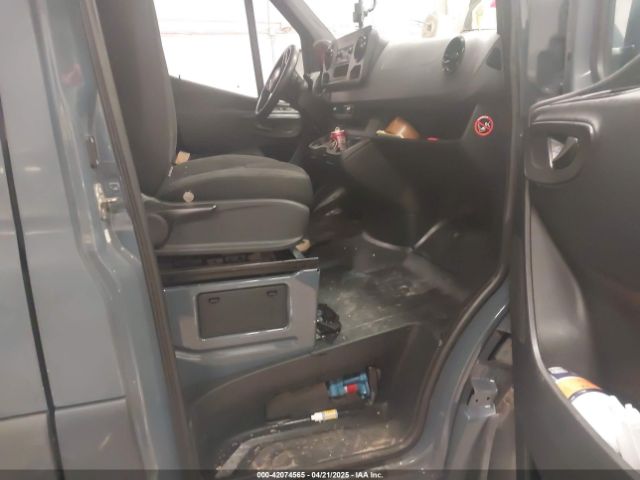 WD4PF0CD1KT004884 Mercedes-Benz Sprinter 2500 High Roof V6/standard Roof V6