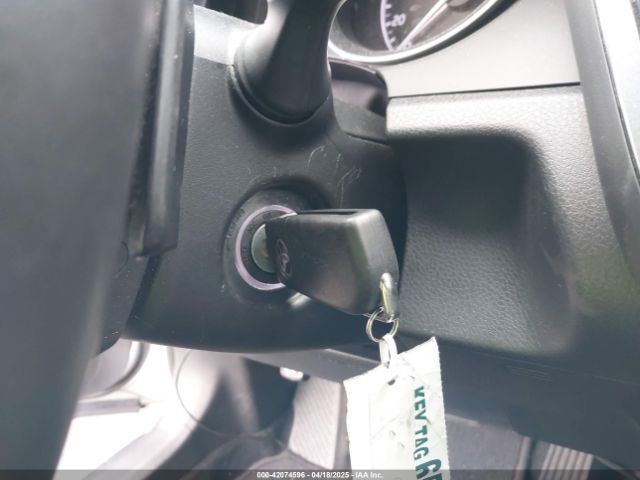 4T1B11HK8KU829729 Toyota CAMRY SE
