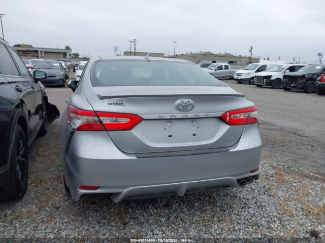 4T1B11HK8KU829729 Toyota CAMRY SE