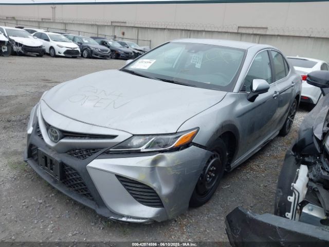 4T1B11HK8KU829729 Toyota CAMRY SE