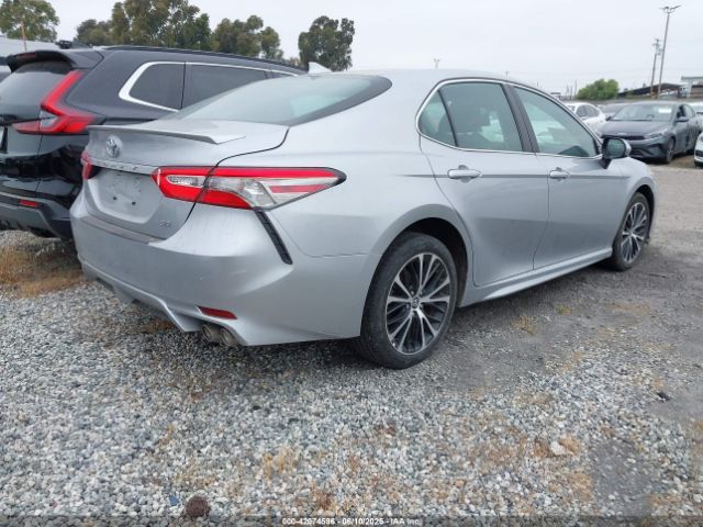 4T1B11HK8KU829729 Toyota CAMRY SE
