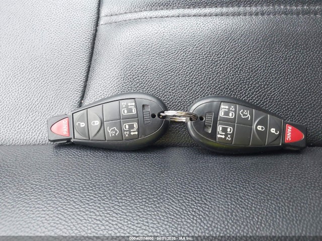 2C4RC1BG7ER324753 Chrysler Town & Country Touring