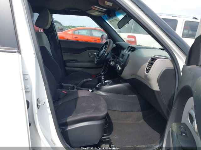 KNDJN2A22F7118956 KIA Soul