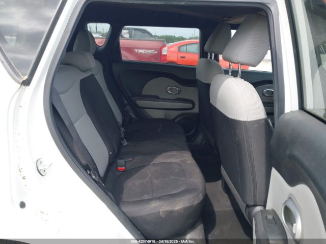 KNDJN2A22F7118956 KIA Soul