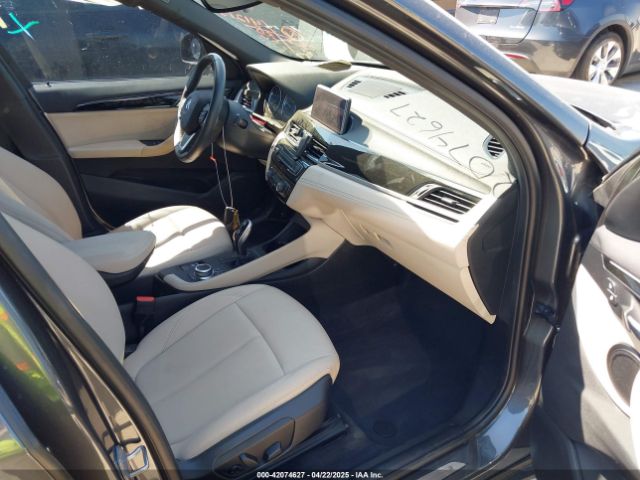 2022 BMW X1 WBXJG7C06N5U69787 Photo 4