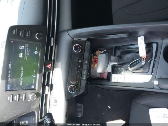 5NPLM4AG3NH064239 Hyundai ELANTRA SEL