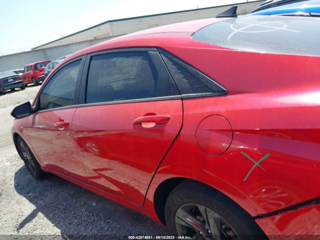 5NPLM4AG3NH064239 Hyundai ELANTRA SEL