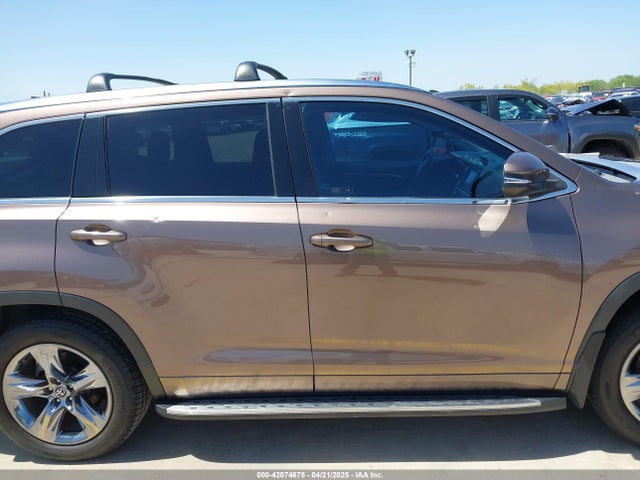 Toyota Highlander Limited Platinum 2018 5TDYZRFH7JS269654 Image 13