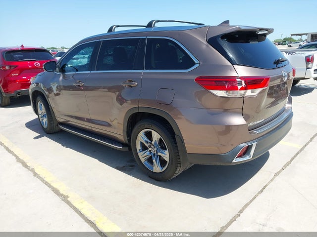 Toyota Highlander Limited Platinum 2018 5TDYZRFH7JS269654 Image 3