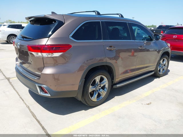 Toyota Highlander Limited Platinum 2018 5TDYZRFH7JS269654 Image 4