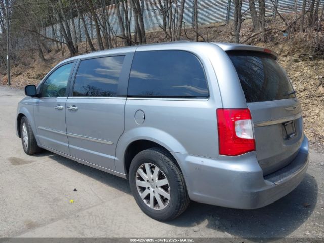 2016 CHRYSLER TOWN & COUNTRY 2C4RC1BGXGR149949 Photo 2