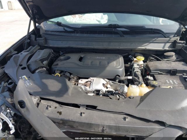 1C4PJLLN6KD172128 Jeep Cherokee Latitude Plus Fwd