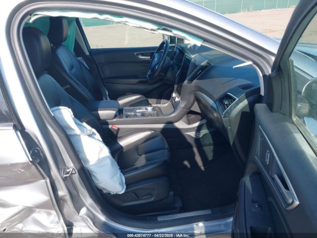 2FMPK4K95NBA33637 Ford Edge Titanium