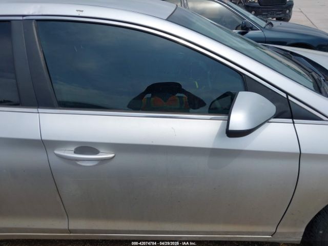 5NPE24AF4HH585951 Hyundai Sonata